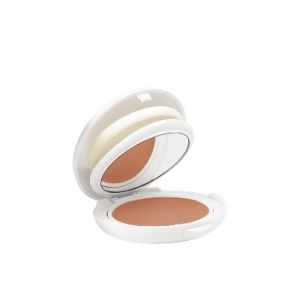 Colored compact solar oats for intolerant skin spf 50 sand color