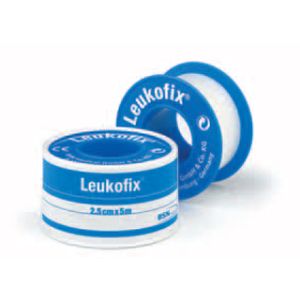 Leukofix Cerotto Su Rocchetto Trasparente Per Fisaggio Cannule 5mx2,5cm