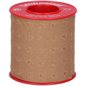 Cerotto Chirurgico Perforato per Fissaggio Medicazioni In Rocchetto Leukoplast Supporto Viscosa Color Pelle Massa Adesiva Caucciu' Ossido di Zinco M5x500cm