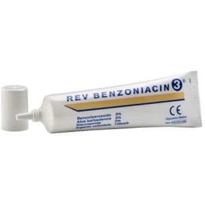 Rev Benzoniacin 3 Crema Viso 30ml